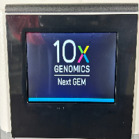 10x Genomics Next GEM Chromium Controller image 3